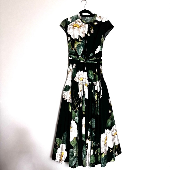 Giambattista Valli Dresses & Skirts - Giambattista Valli Giant Floral Bloom Maxi Dress Black Green IT 40 Designer NWOT